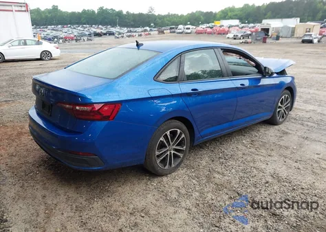 2022 Volkswagen Jetta 1.5T Sport из США, поврежденный, VIN 3VWBM7BU8NM026837